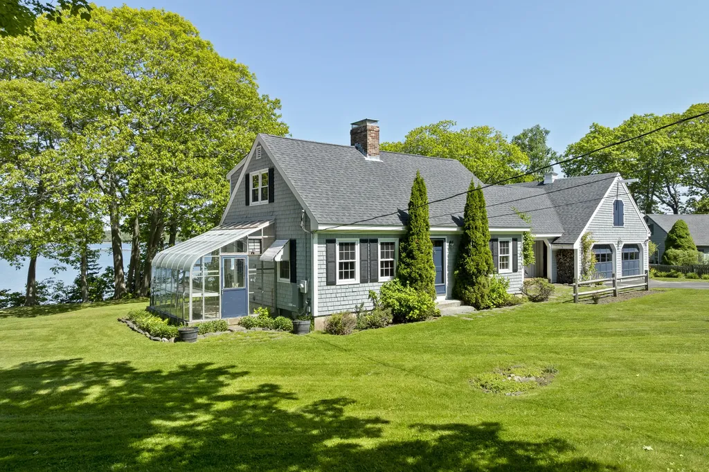 22 Sunset Way Brunswick ME 04011