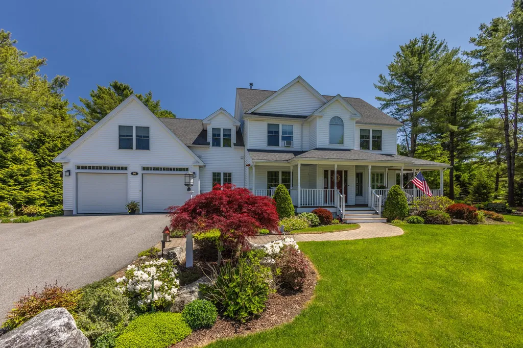 10 Clam Cove Drive Rockport ME 04856
