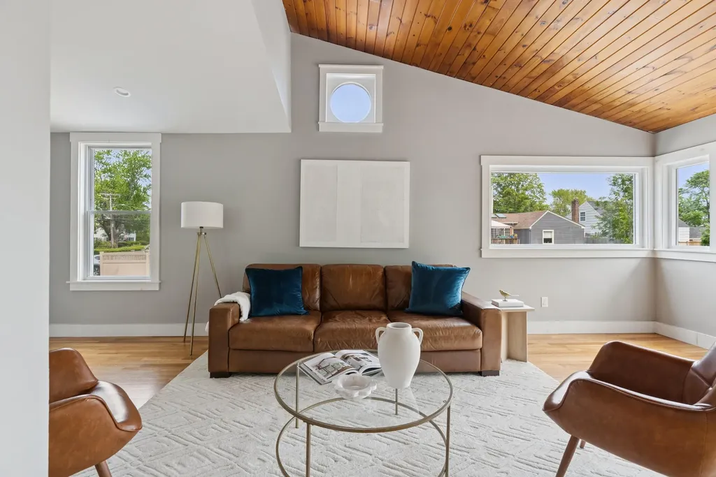 217 Ocean Avenue Portland ME 04103