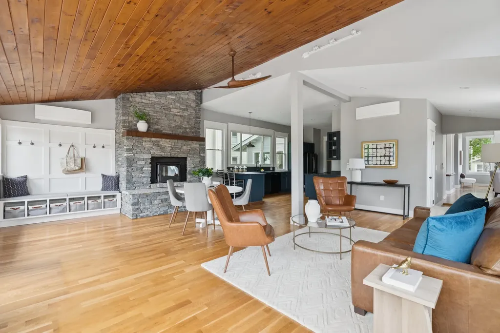 217 Ocean Avenue Portland ME 04103