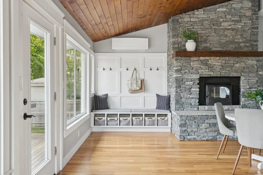 217 Ocean Avenue Portland ME 04103