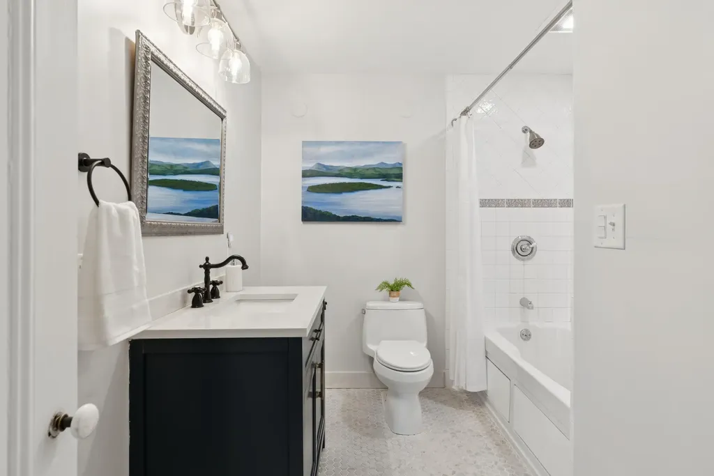 217 Ocean Avenue Portland ME 04103