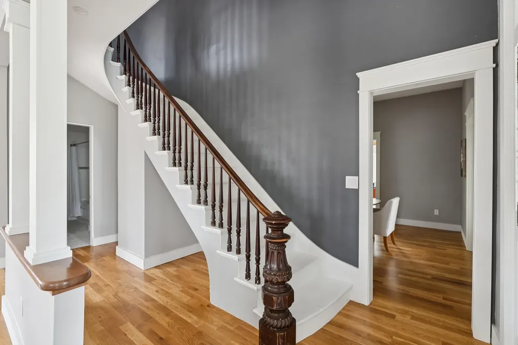217 Ocean Avenue Portland ME 04103