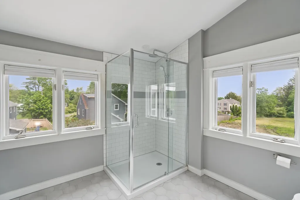 217 Ocean Avenue Portland ME 04103