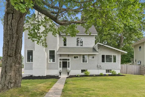 217 Ocean Avenue Portland ME 04103