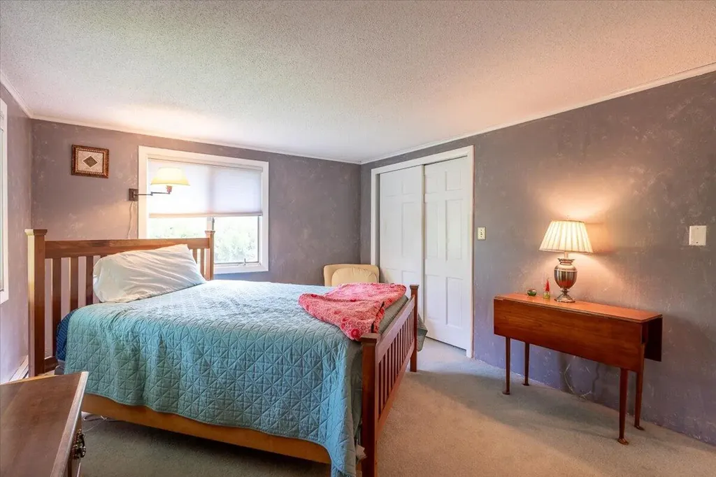 40 Shaw Avenue Rockland ME 04841