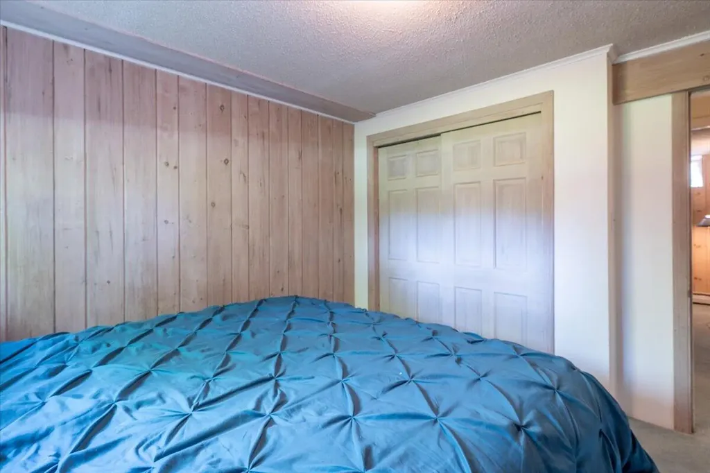 40 Shaw Avenue Rockland ME 04841