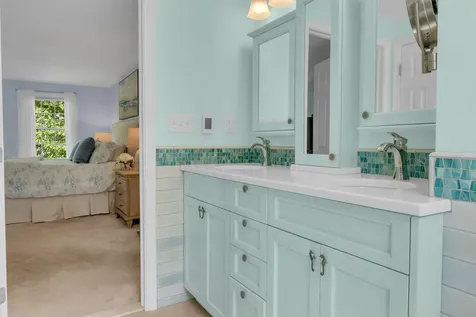 162 Oakwood Drive Yarmouth ME 04096