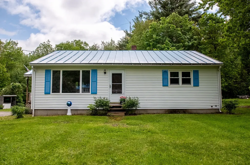 130 Davis Road Fairfield ME 04937