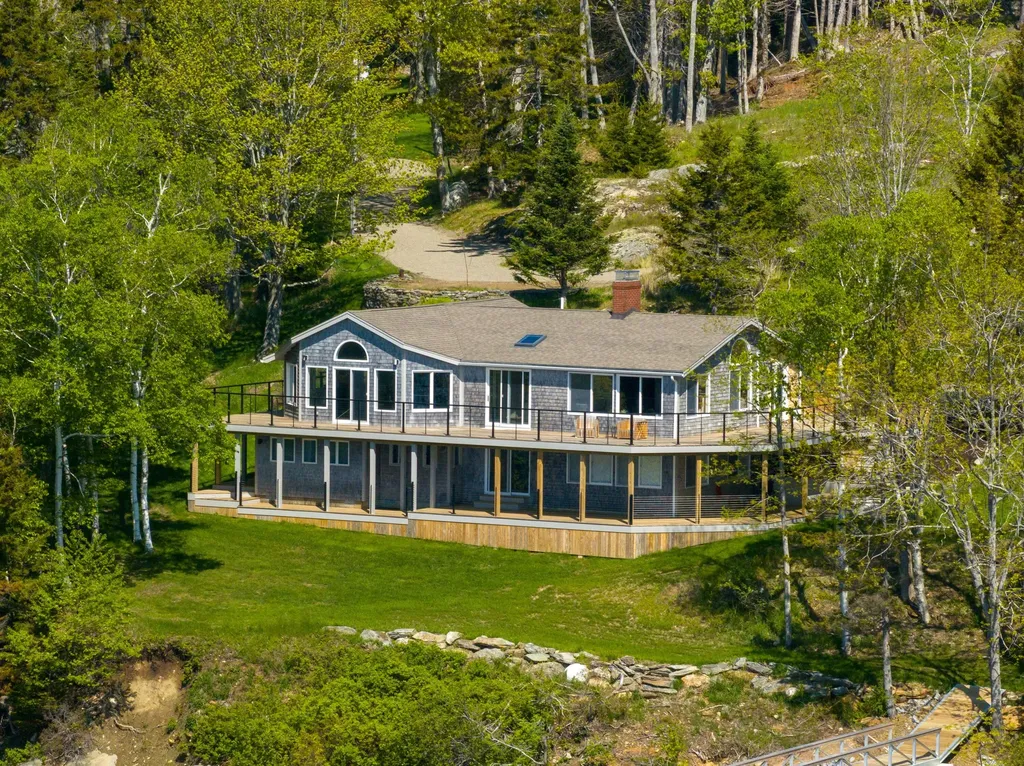118 E East Shore Drive Islesboro ME 04848