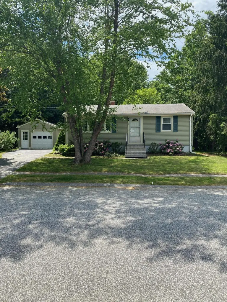 40 Puritan Drive Westbrook ME 04092