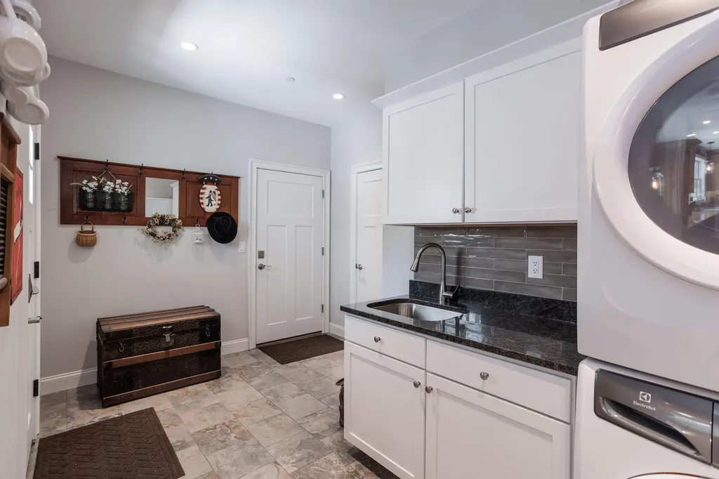7 Dory Drive York ME 03902