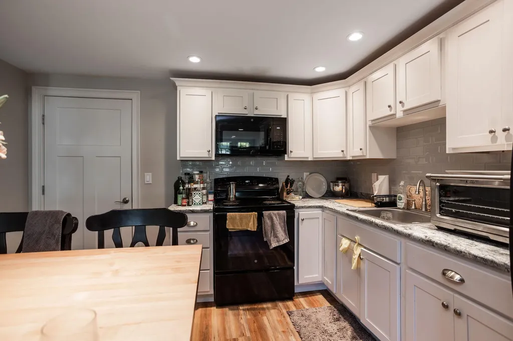 7 Dory Drive York ME 03902