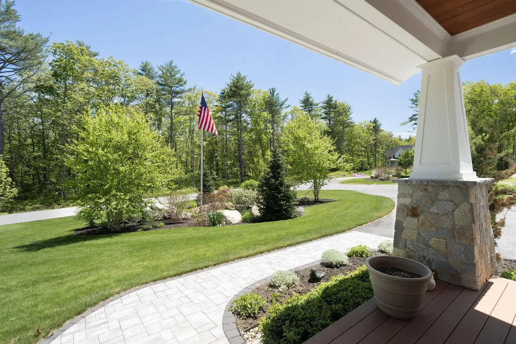 7 Dory Drive York ME 03902