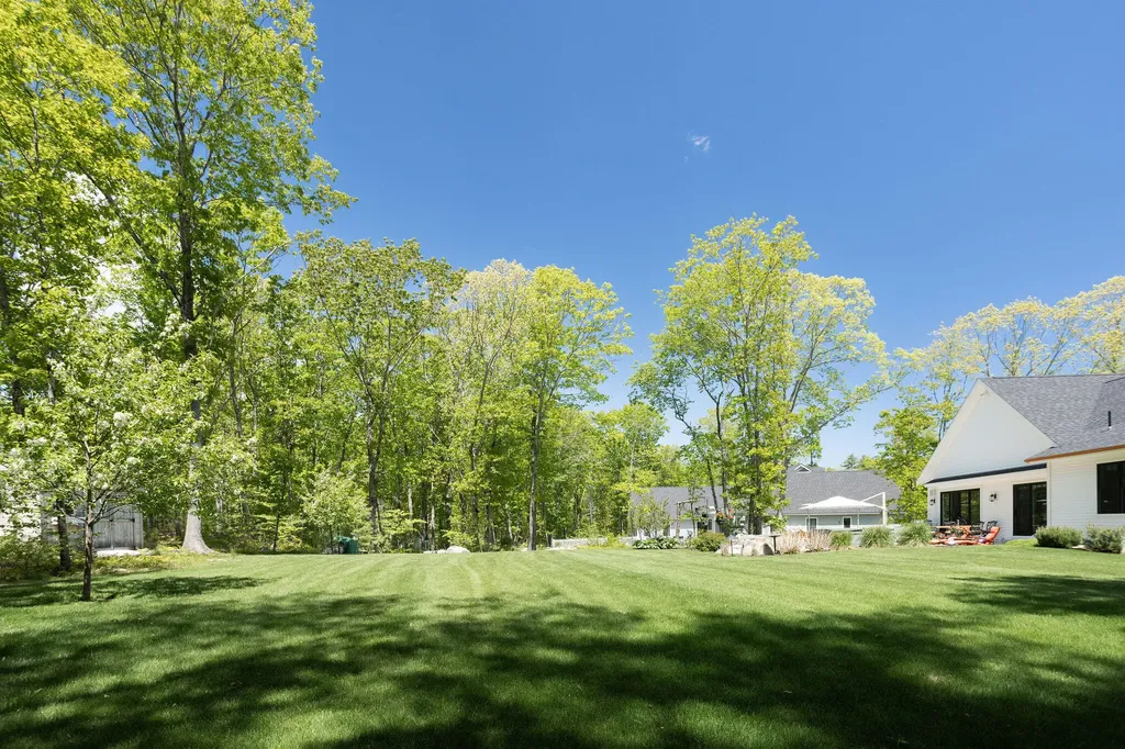 7 Dory Drive York ME 03902