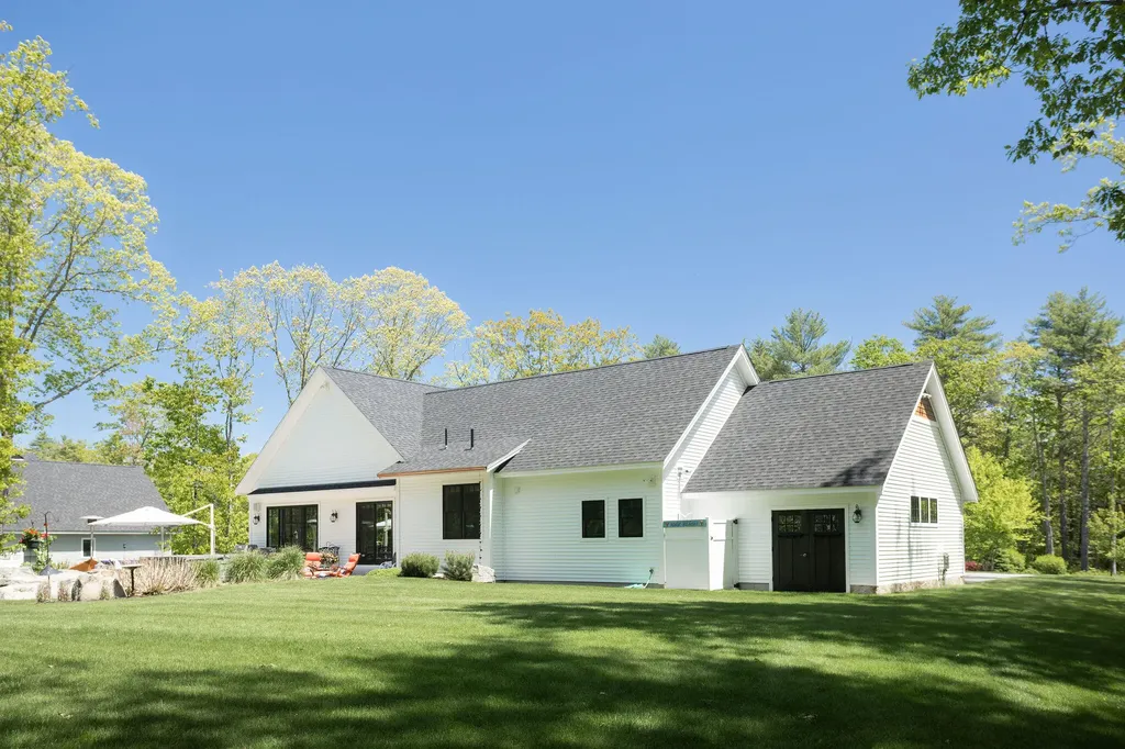 7 Dory Drive York ME 03902