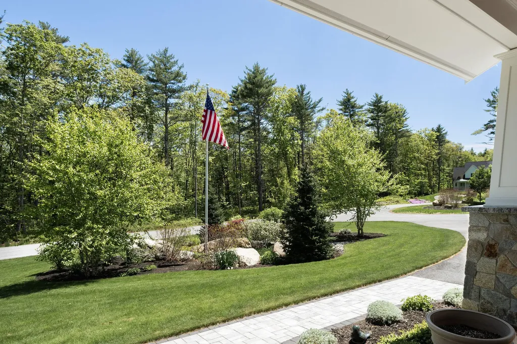 7 Dory Drive York ME 03902
