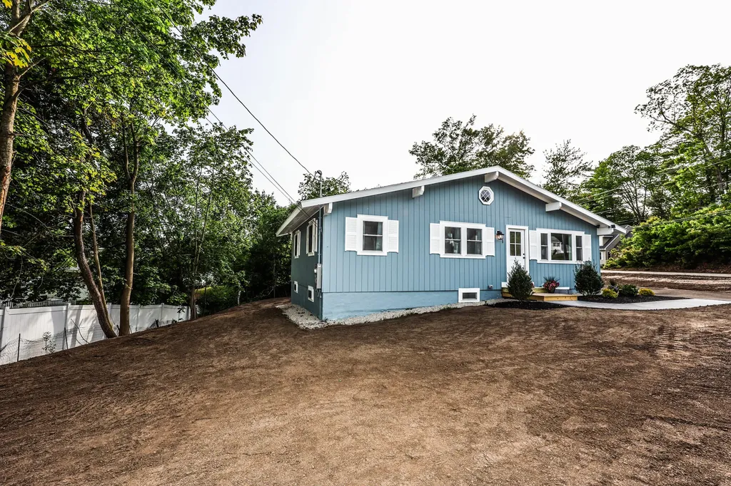 1 Knowlton Road Nashua NH 03063