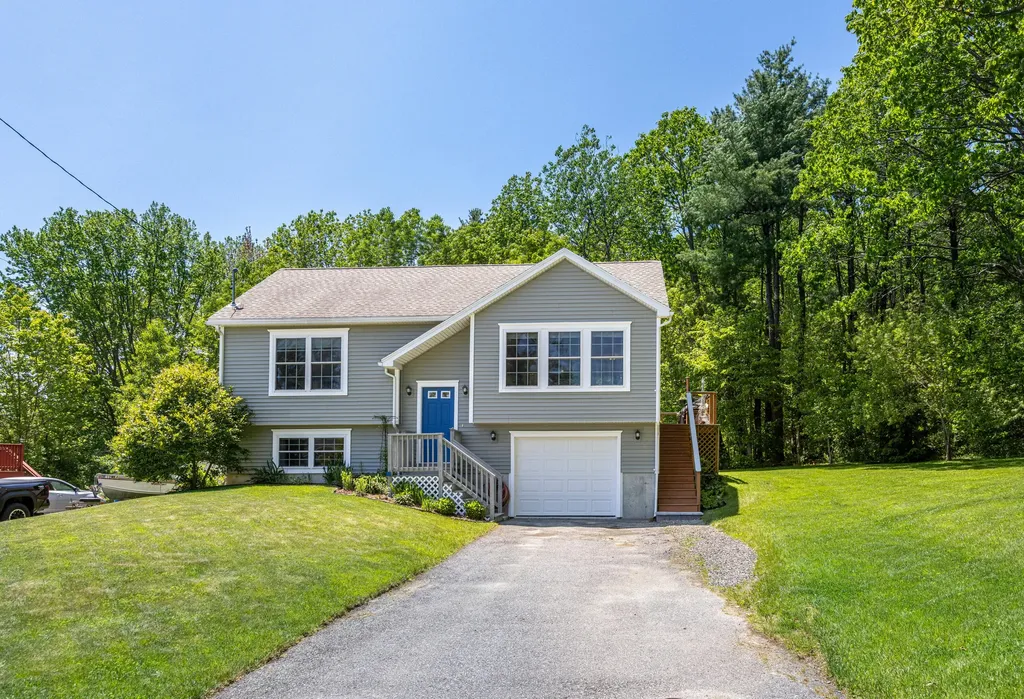 13 Daggett Street Portland ME 04103