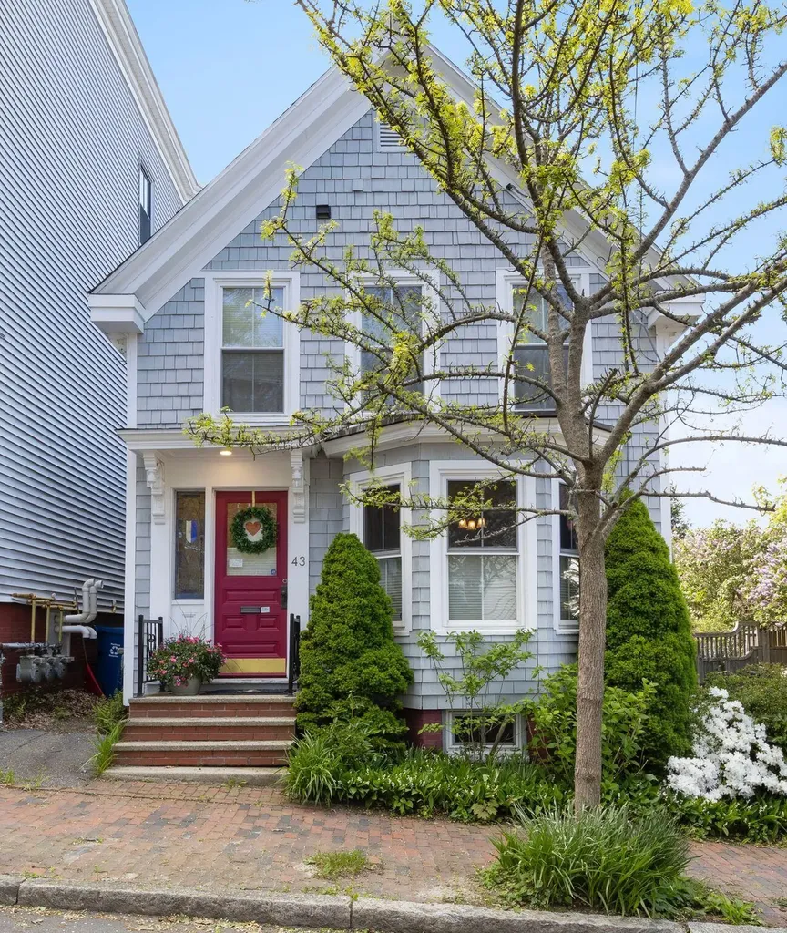 43 Quebec Street Portland ME 04101