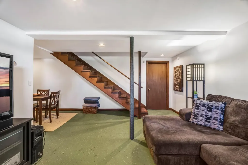 42 Heiken Drive Turner ME 04282