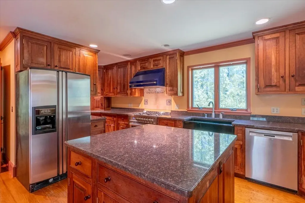 465 South Street Rockport ME 04856
