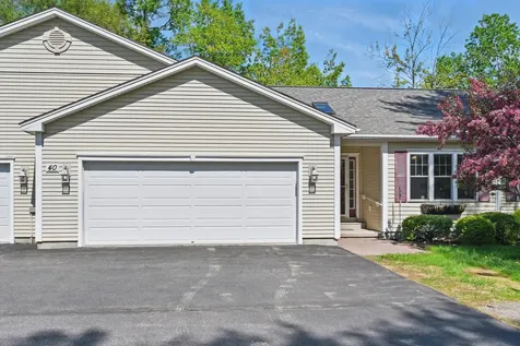 40 Camden Court Bangor ME 04401