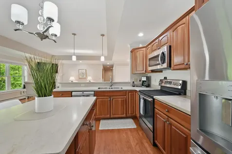 40 Camden Court Bangor ME 04401