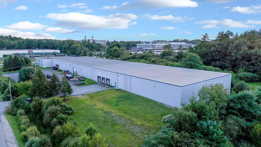 41 Eisenhower Drive Westbrook ME 04098