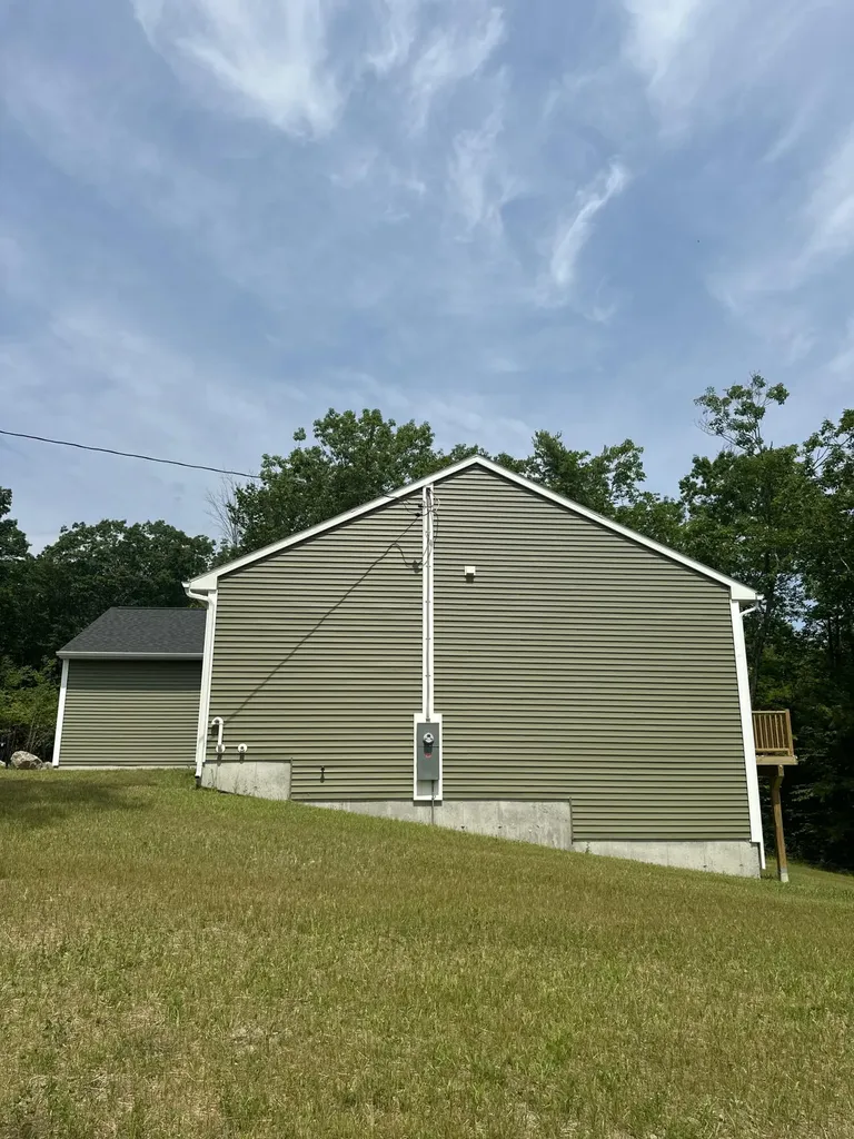 4 Lochview Drive Lewiston ME 04240