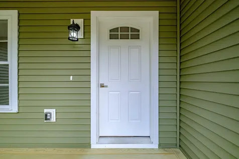 4 Lochview Drive Lewiston ME 04240