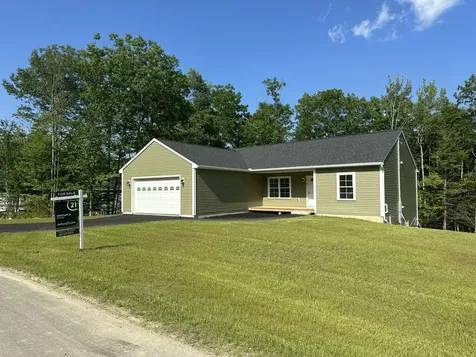 4 Lochview Drive Lewiston ME 04240
