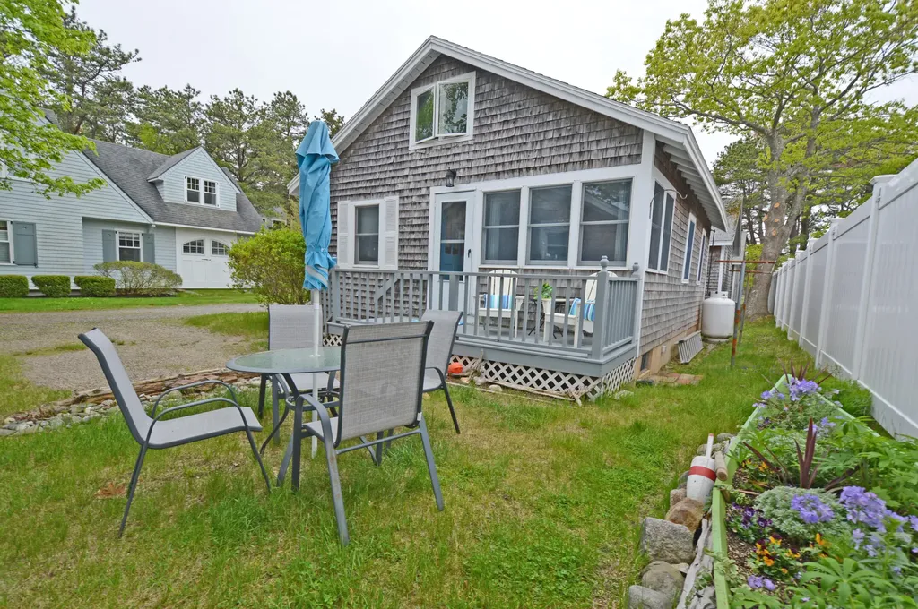 586 Kings Highway Kennebunkport ME 04046
