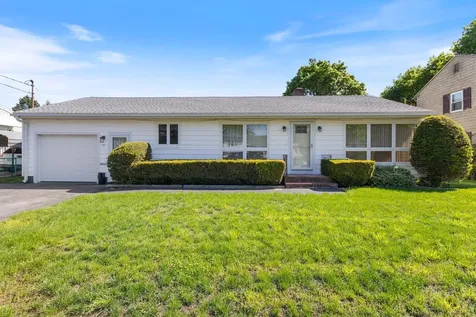 17 Lindale Avenue Biddeford ME 04005