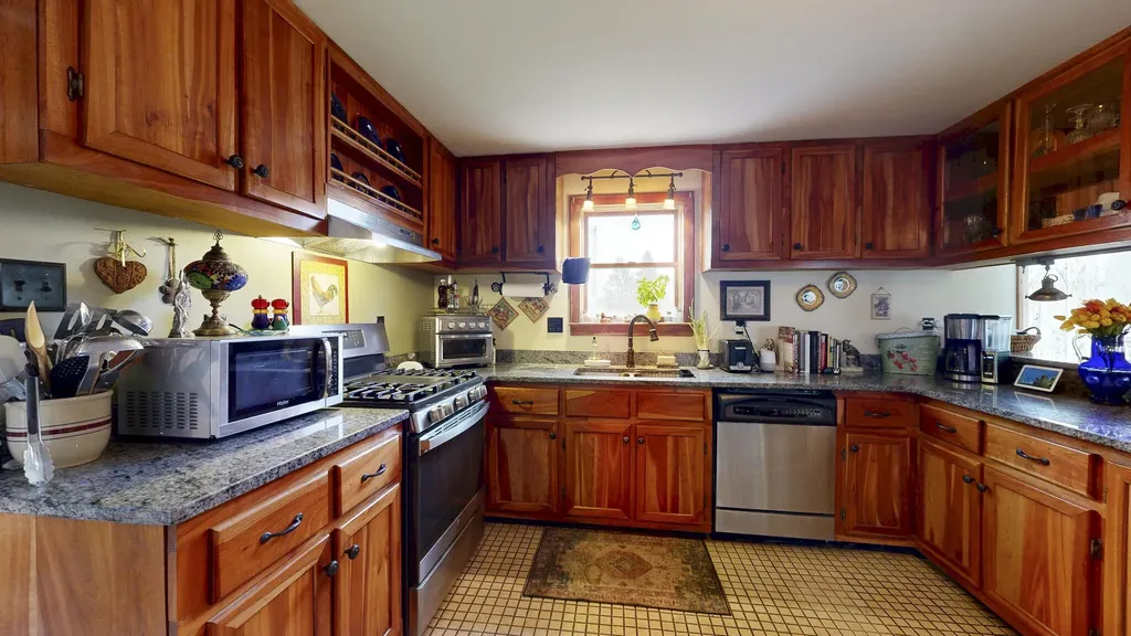 2529 Heald Highway Union ME 04862