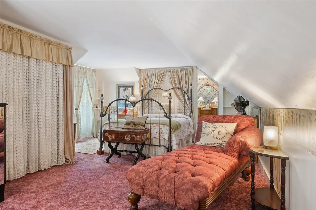 62 Blackswoods Road Franklin ME 04634