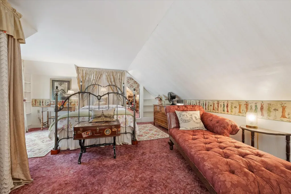 62 Blackswoods Road Franklin ME 04634