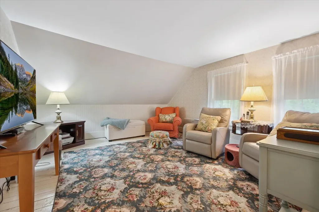 62 Blackswoods Road Franklin ME 04634