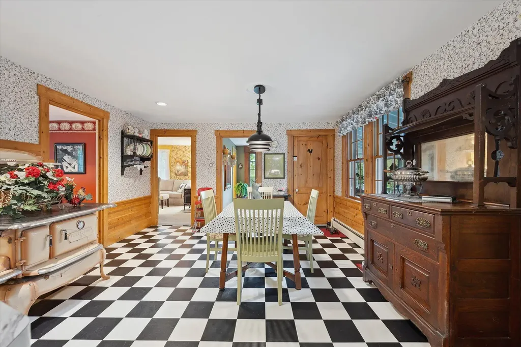 62 Blackswoods Road Franklin ME 04634