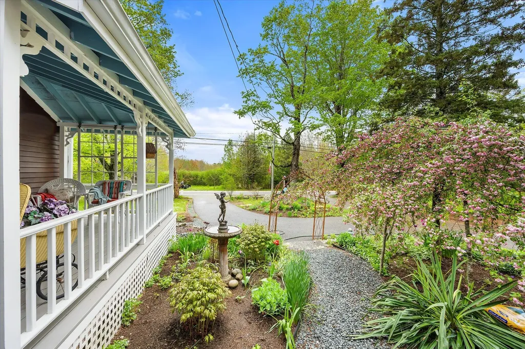 62 Blackswoods Road Franklin ME 04634
