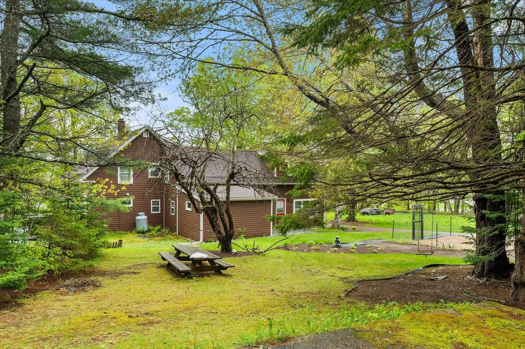 62 Blackswoods Road Franklin ME 04634