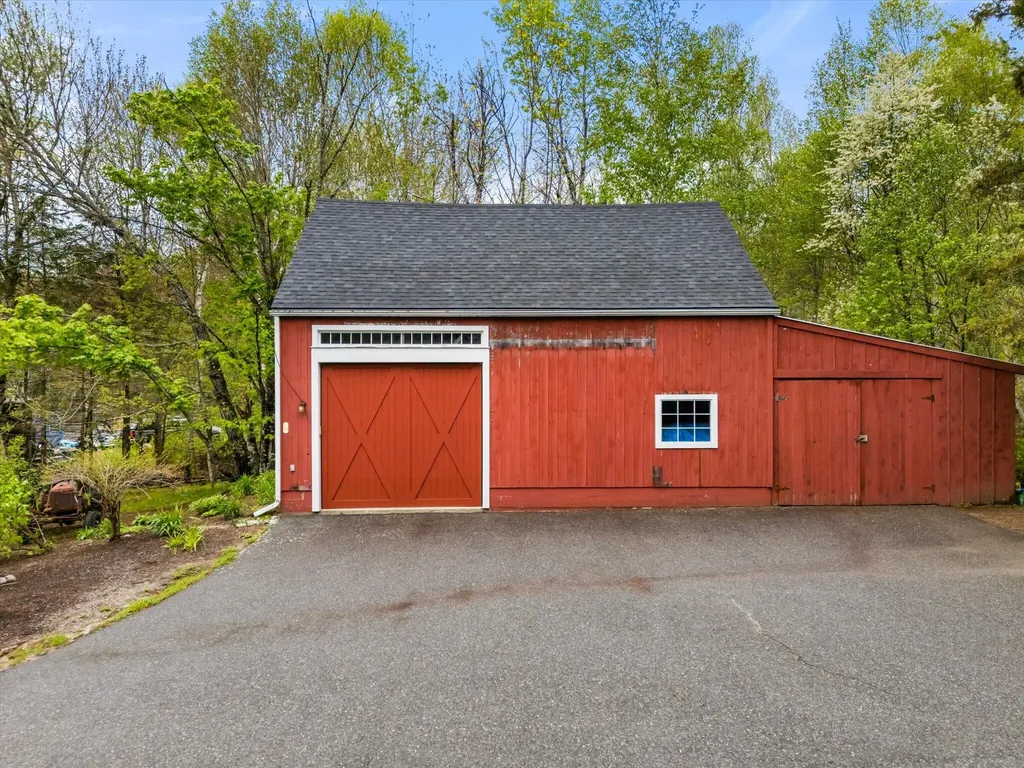 62 Blackswoods Road Franklin ME 04634