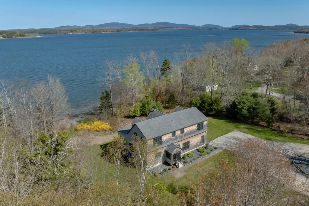 438 Oak Point Road Trenton ME 04605