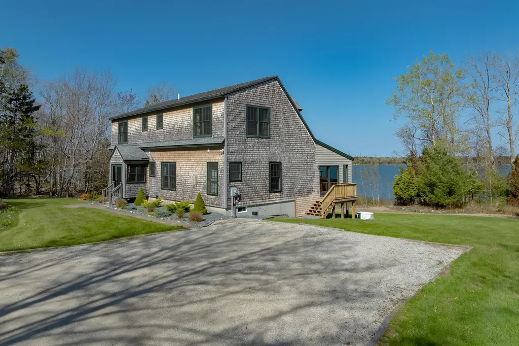 438 Oak Point Road Trenton ME 04605