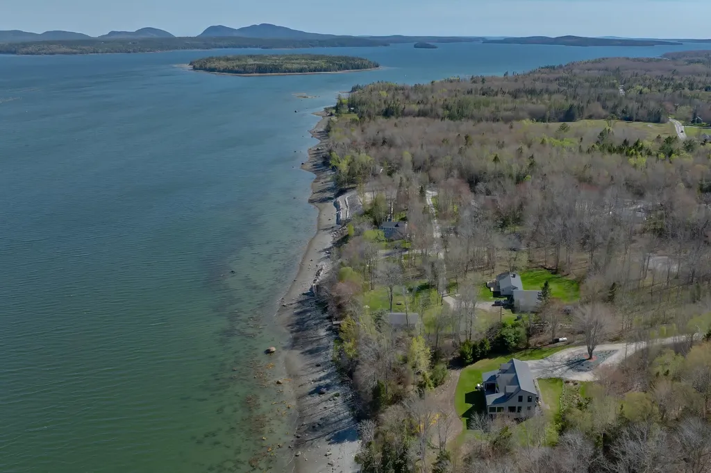 438 Oak Point Road Trenton ME 04605