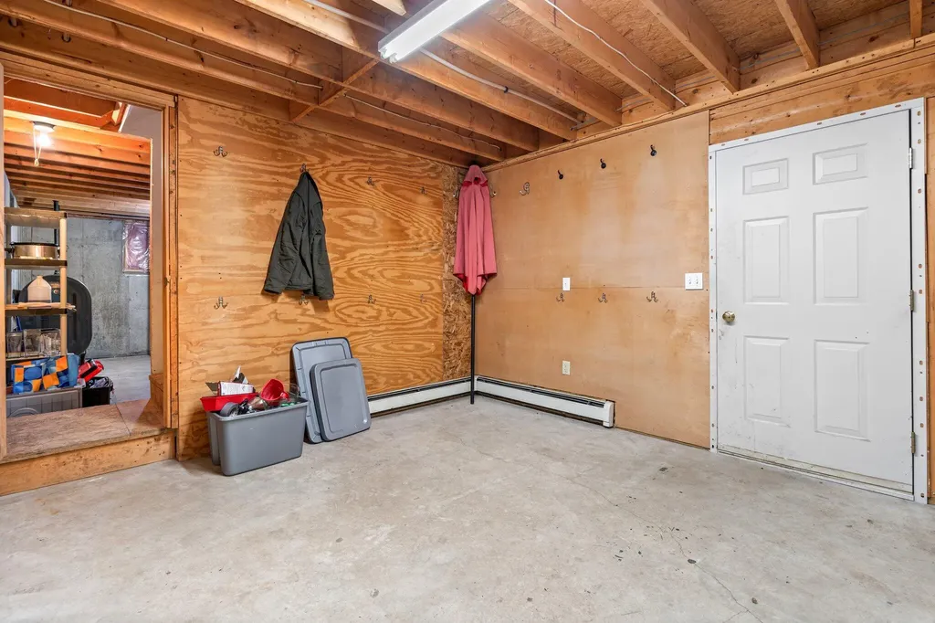 15 Convene Road Sebago ME 04029