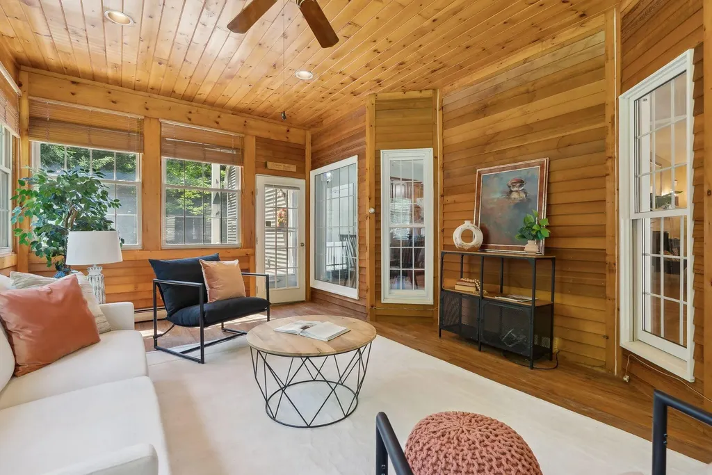 10 Ledge Hill Road Gorham ME 04038