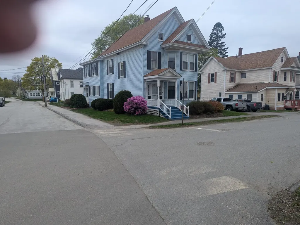 35 Brimmer Street Brewer ME 04412