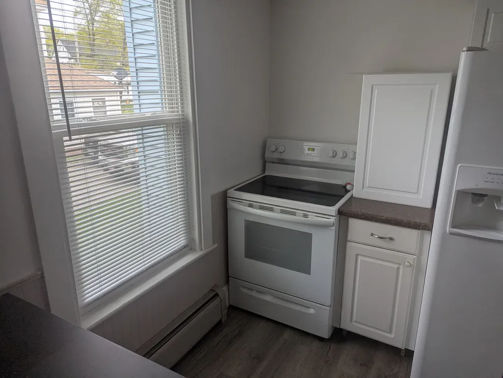 35 Brimmer Street Brewer ME 04412