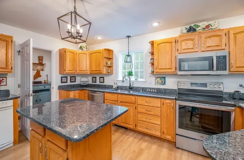 60 Sherwood Lane Vassalboro ME 04989